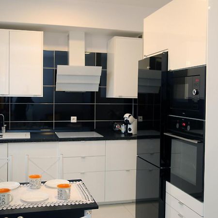 Apartamenty Uniejow "Prywatne Kapiele Termalne" Dış mekan fotoğraf
