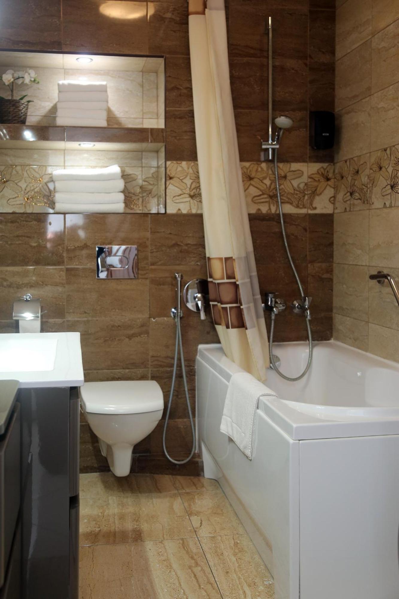 Apartamenty Uniejow "Prywatne Kapiele Termalne" Dış mekan fotoğraf