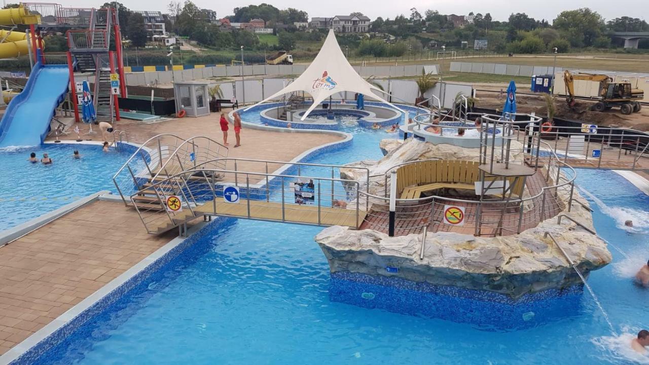 Apartamenty Uniejow "Prywatne Kapiele Termalne" Dış mekan fotoğraf